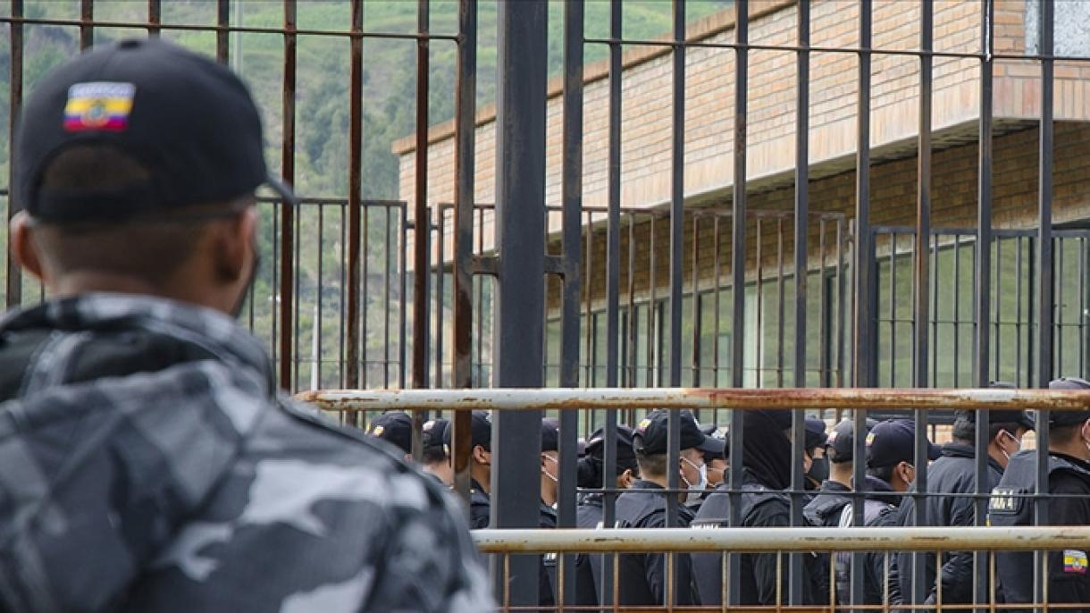 حبس‌خانادا چاتیشما: ۲۴ نفر اؤلدو