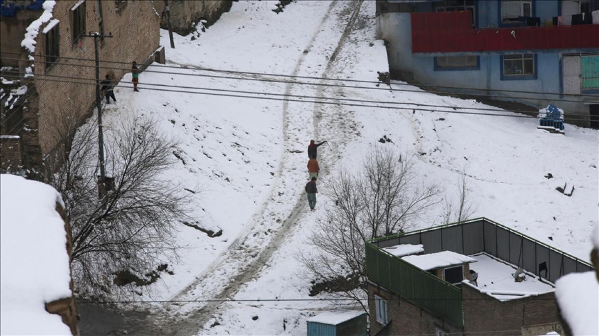 寒冷天气导致阿富汗丧生人数增至70人