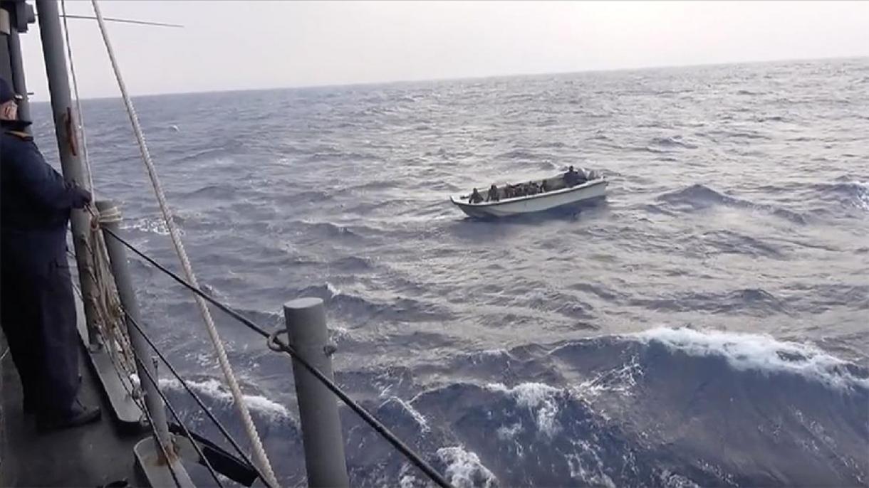 El ejército turco rescató a 17 migrantes irregulares en aguas de Libia