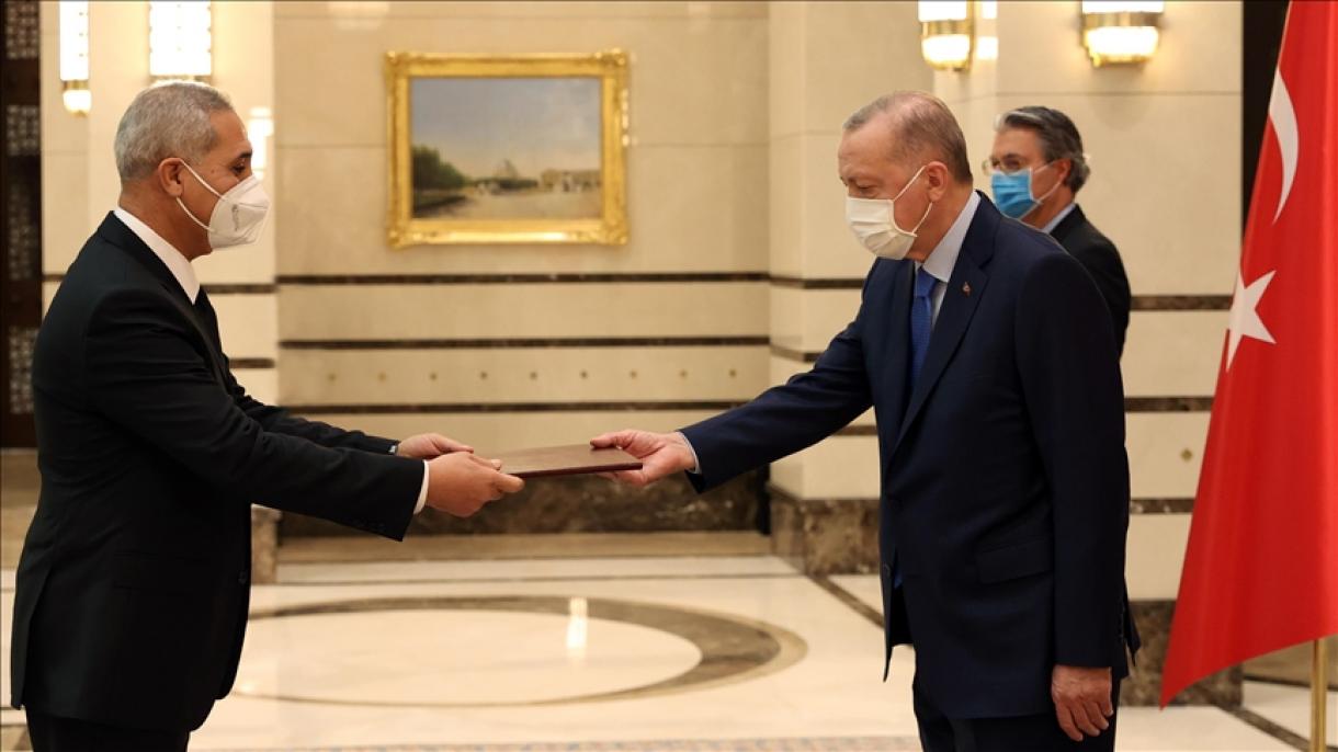 سفیر جدید لیبی استوارنامه خود را تقدیم اردوغان کرد