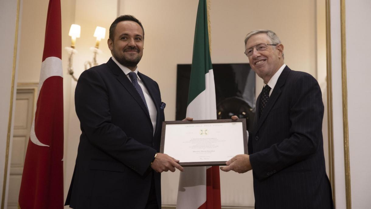 Murat Karahan riceve il titolo dell'Ordine di Cavaliere della Stella d'Italia