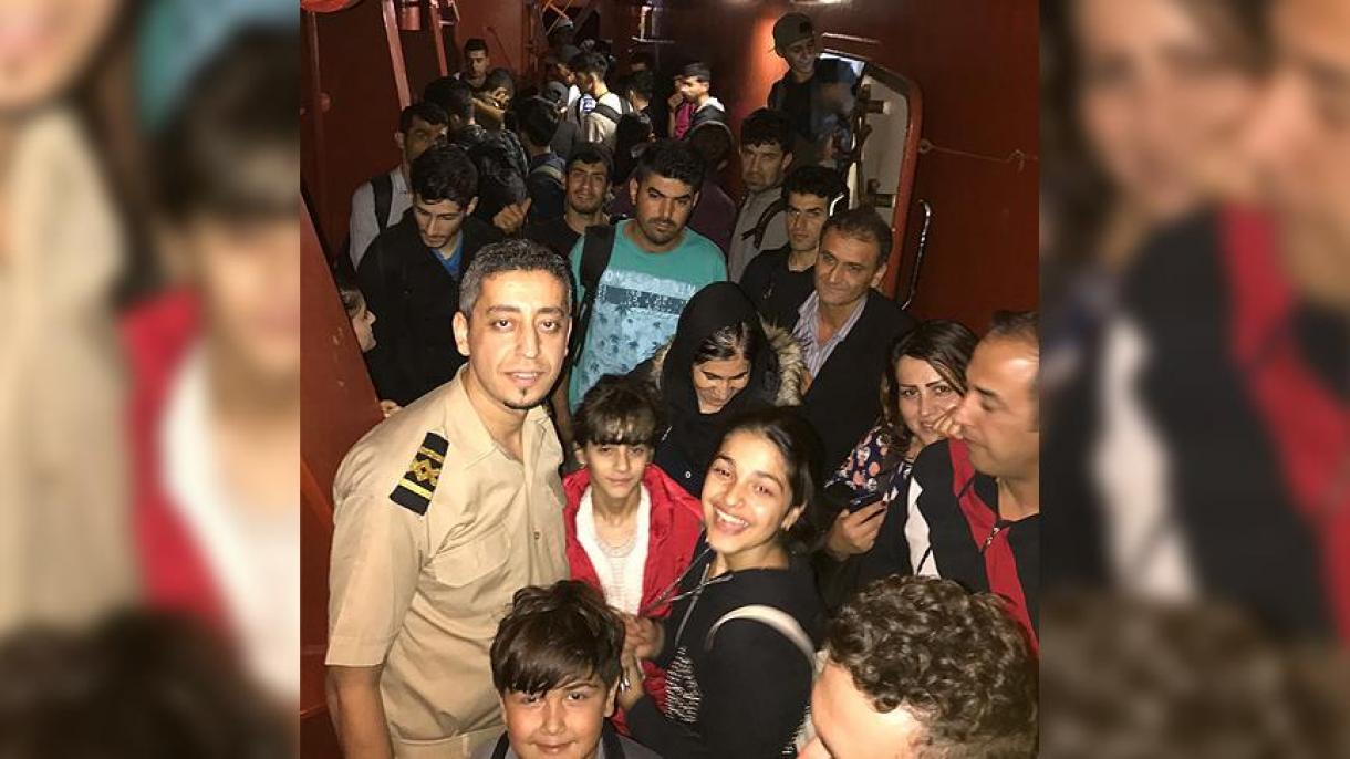 ترک بحری جہاز نے یورپ جانے کی کوشش میں ہونے والی ایک کشتی کو ڈوبنے سے بچا لیا