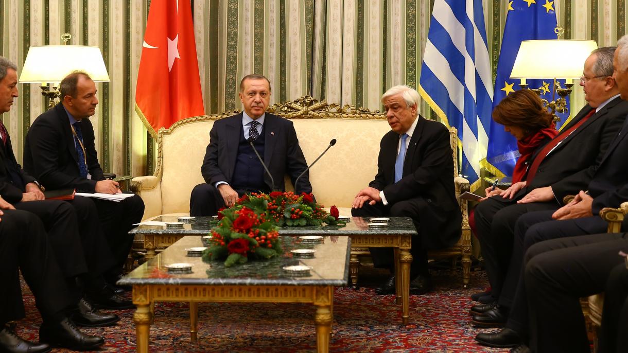 Erdogan na Grécia: "Nosso principal objetivo é construir o futuro juntos"