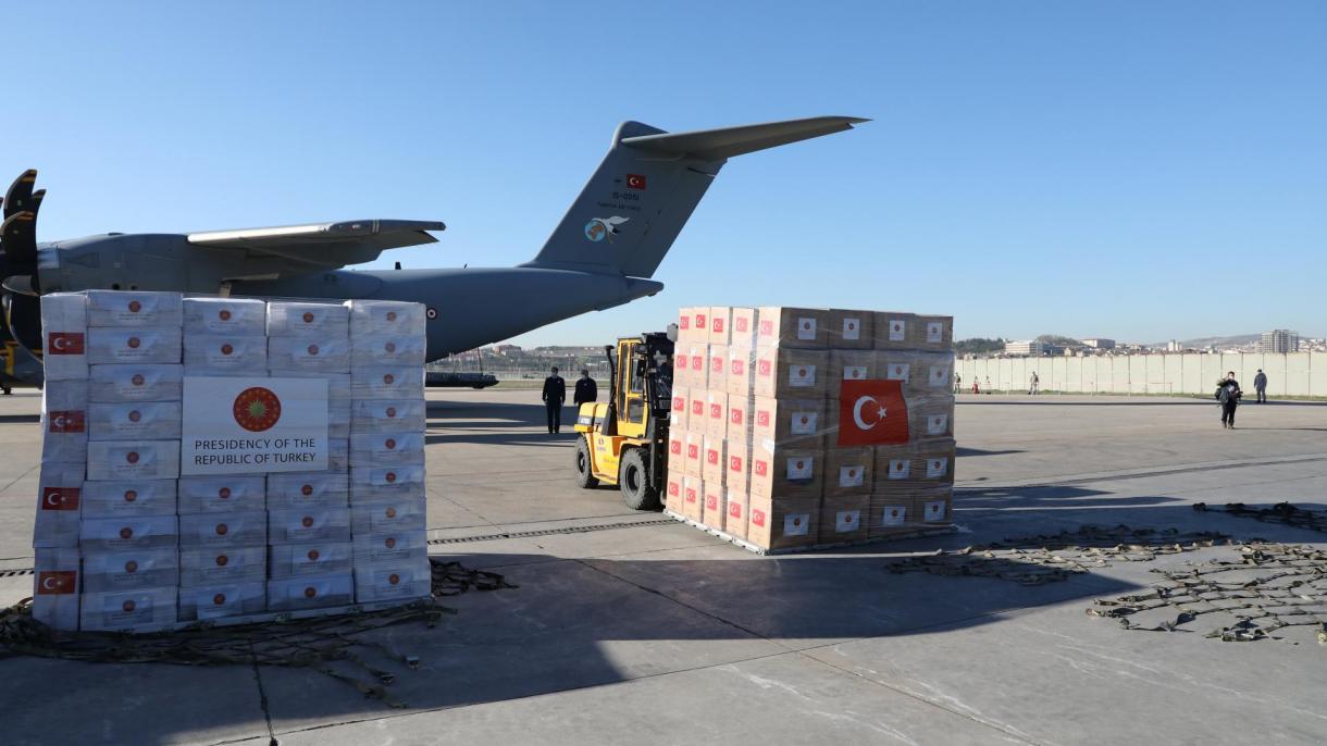 Turcia trimite echipamente medicale în Regatul Unit