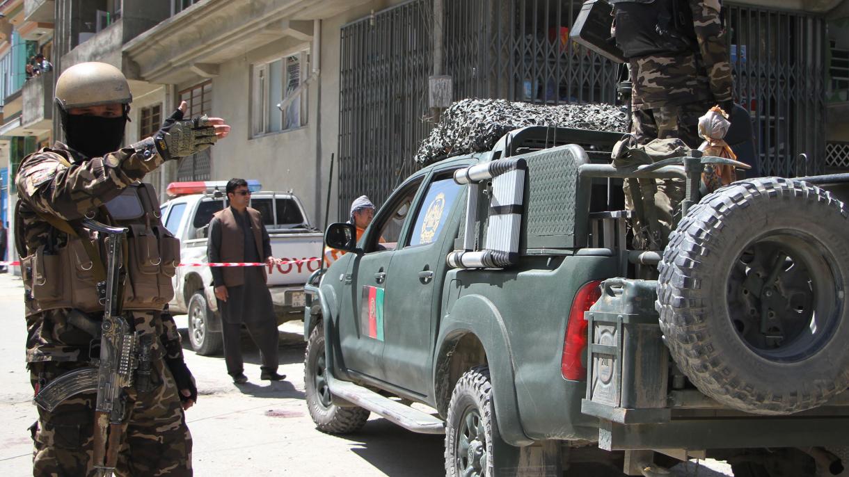 阿富汗选举中心遭炸弹袭击