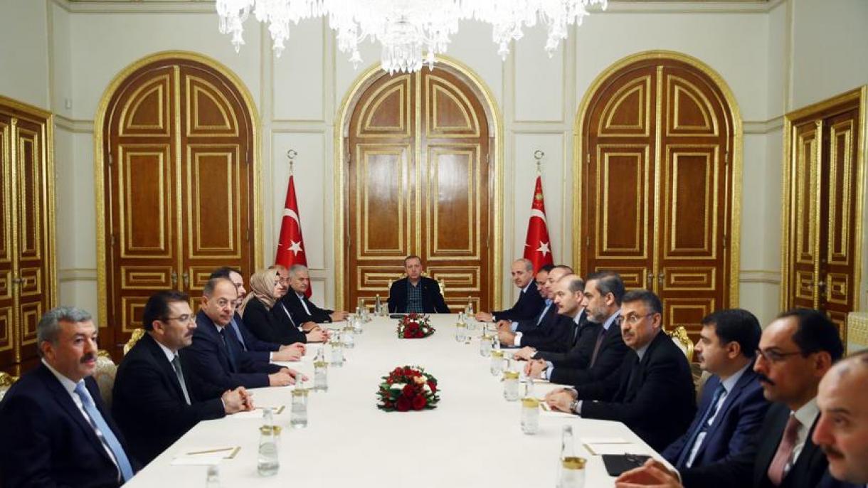 Recep Tayyip Erdoğan köztársasági elnök vezetésével biztonsági ülést tartottak