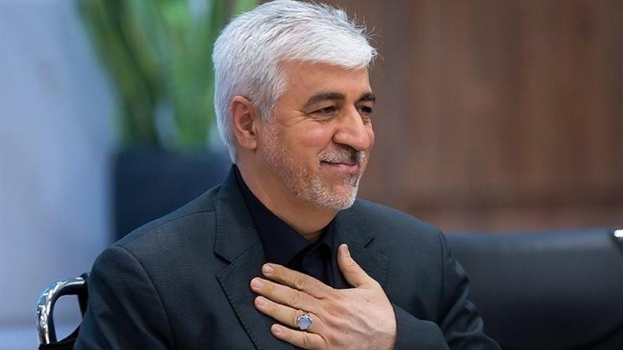 وزیر ورزش ایران، برای سومین بار کارت زرد گرفت