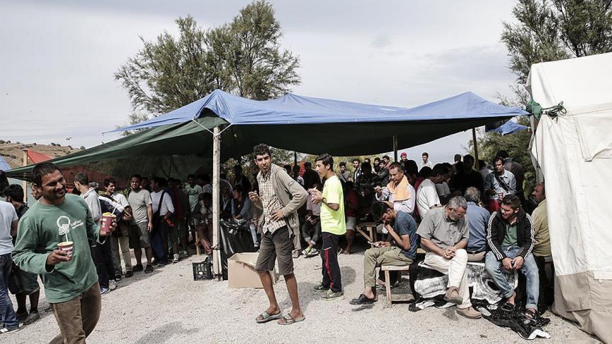 Número de refugiados na Grécia ultrapassa 15.000