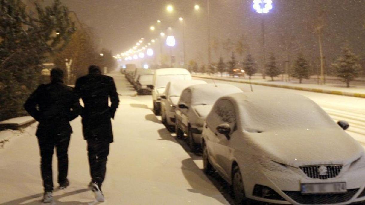 اولین برف ترکیه در ارزروم بر زمین نشست