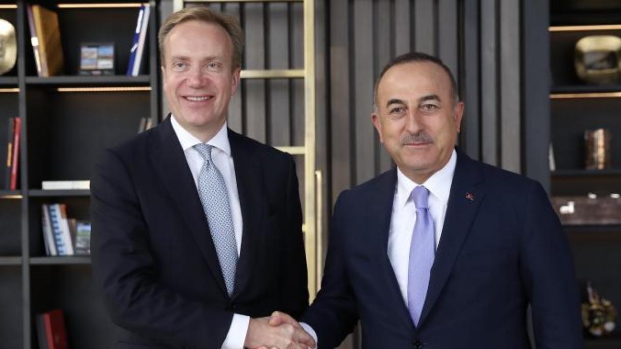 Cavusoglu találkozott  a Világ Gazdasági Fórum (WEF) elnökével