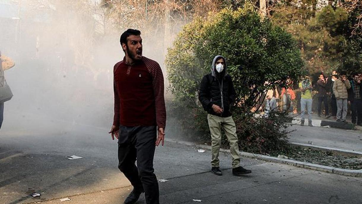 İranda davam edən etiraz aksiyaları