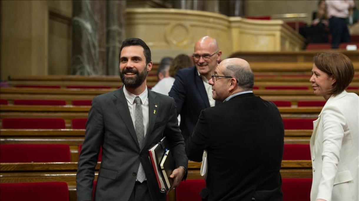 El Parlament aprueba la reforma para İnvestir a distancia a Puigdemont
