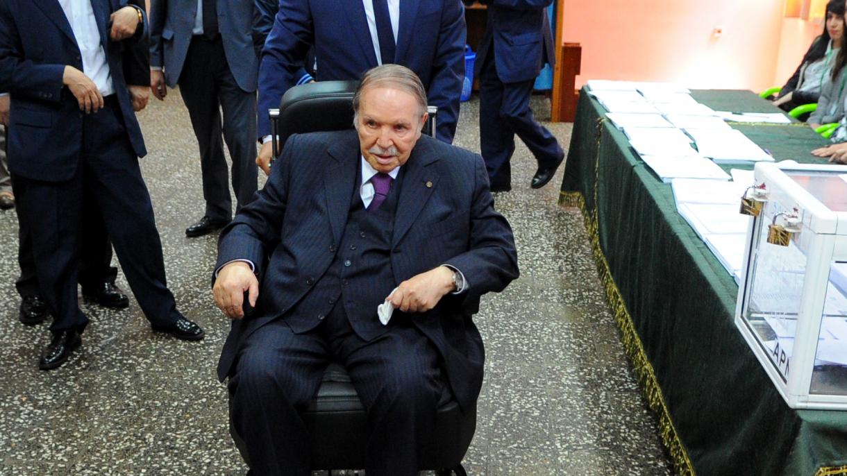 Jazoir Prezidenti Abdulaziz Buteflika 5- davr nomzodlikdan voz kechdi.