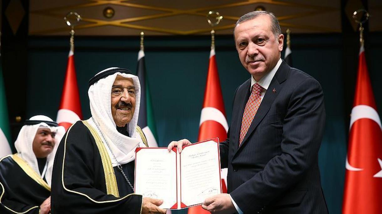 اهدای نشان دولتی ترکیه به امیر کویت