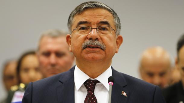 耶尔马兹否认一百名土耳其士兵进驻叙利亚