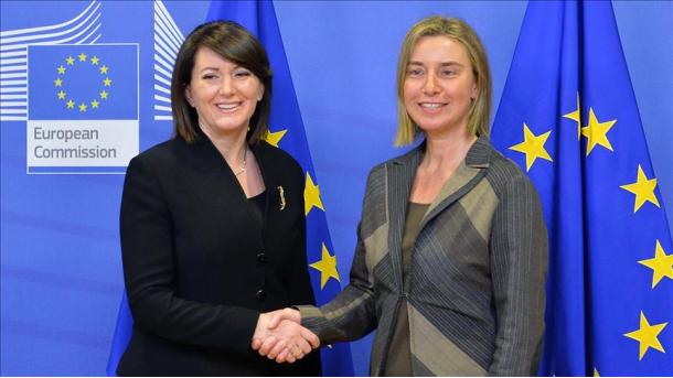 Presidentja e Kosovës pritet në takim nga Përfaqësuesja e BE-së Mogherini