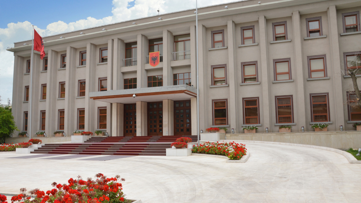 Arnavutluk Cumhurbaşkanlığı Sarayı.png