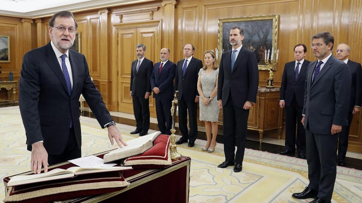Rajoy jura el cargo y encara ya la estructura de su nuevo Ejecutivo