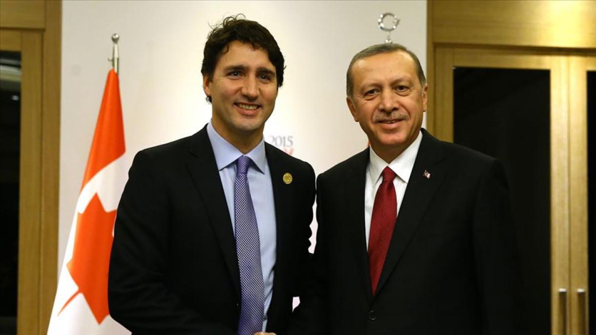 Presidente Erdogan sente al telefono Justin Trudeau