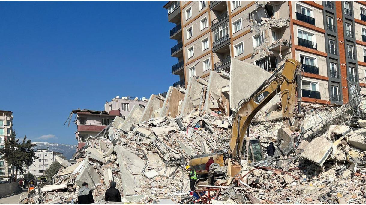 تلفات جانی در زلزلهبه31 هزار و 643 تن افزایش یافت