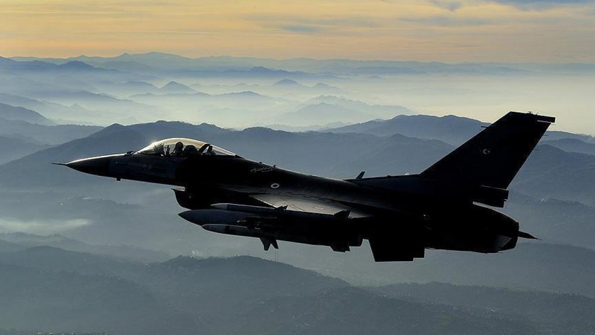 土耳其战机轰炸伊拉克北部  6名恐怖分子被制服
