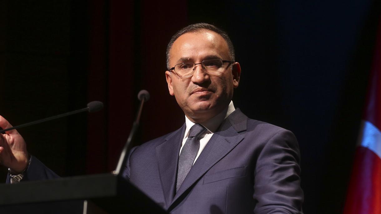 Bozdağ: "A Turquia nunca permitirá uma mudança no Egeu e em outras áreas"