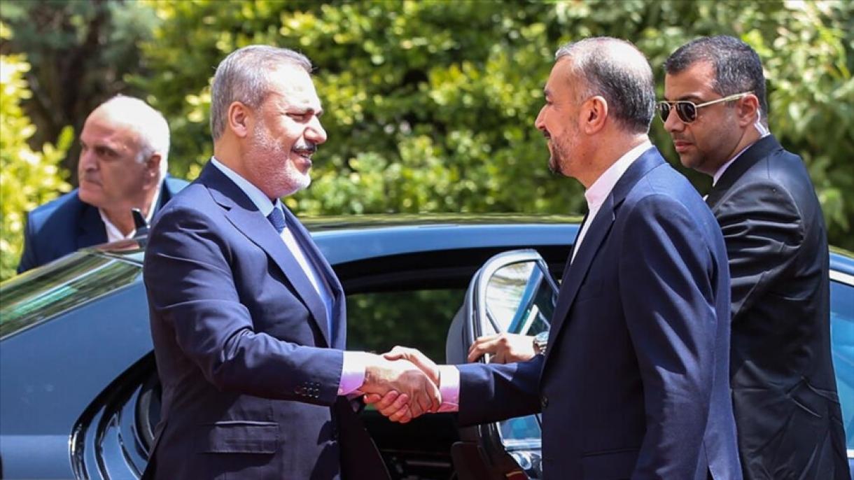 وزرای امور خارجه ترکیه و ایران در جده دیدار کردند