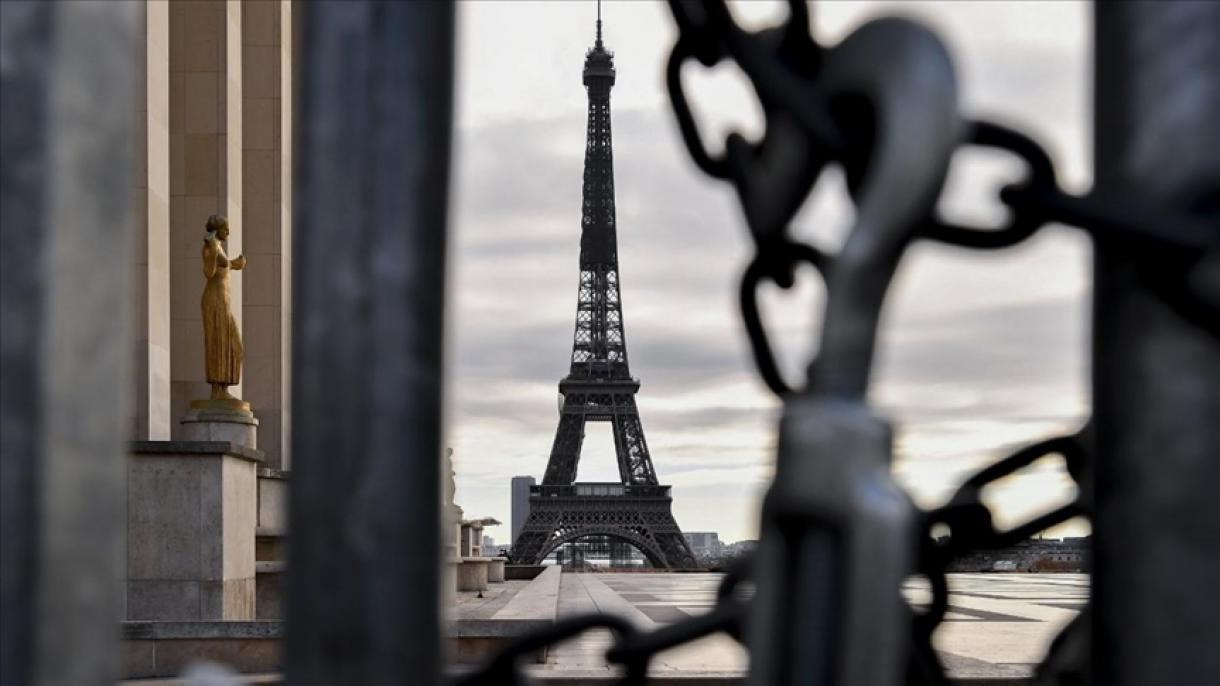 Francia aprueba la clasificación de personas según orientaciones políticas y creencias religiosas