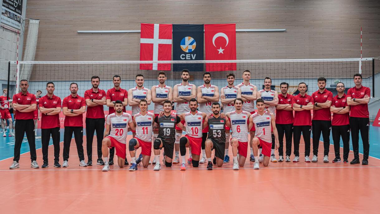 پیروزی 3 بر 0 تیم ملی والیبال مردان ترکیه در مقابل دانمارک