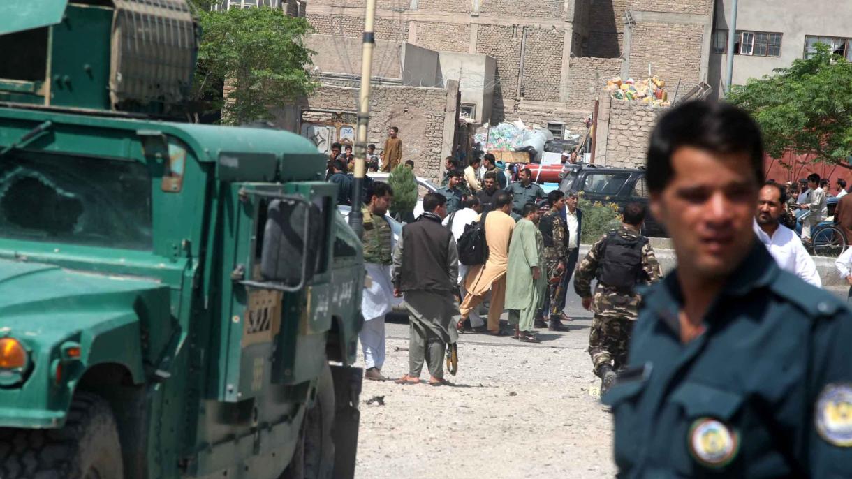 کشته شدن یک سرباز افغان در جریان حمله طالبان به یک هتل در کابل