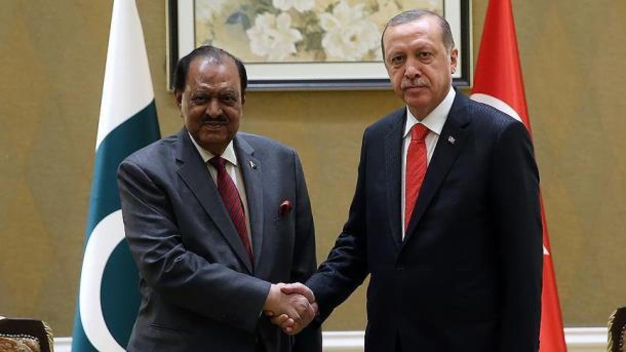 Turquia e Paquistão, determinados a fortalecerem as relações bilaterais