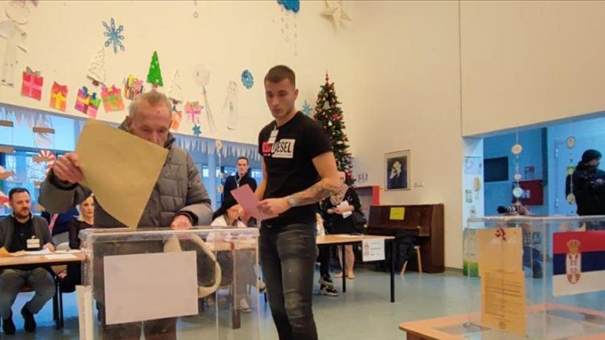 روند رای‌گیری در انتخابات پارلمانی و محلی صربستان آغاز شد