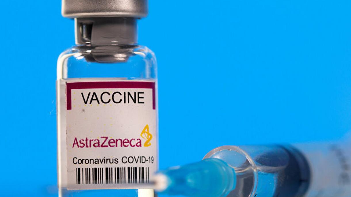Foram suspensos os testes com crianças da vacina AstraZeneca e da Universidade de Oxford