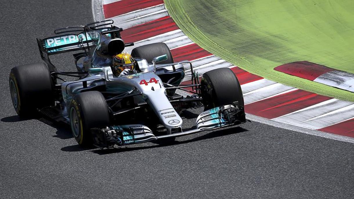 Hamilton negyedszer világbajnok, Verstappen nyert