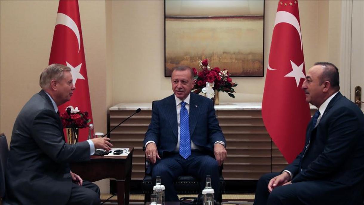 Presidente Erdogan recebe o senador republicano Lindsey Graham em Nova Iorque