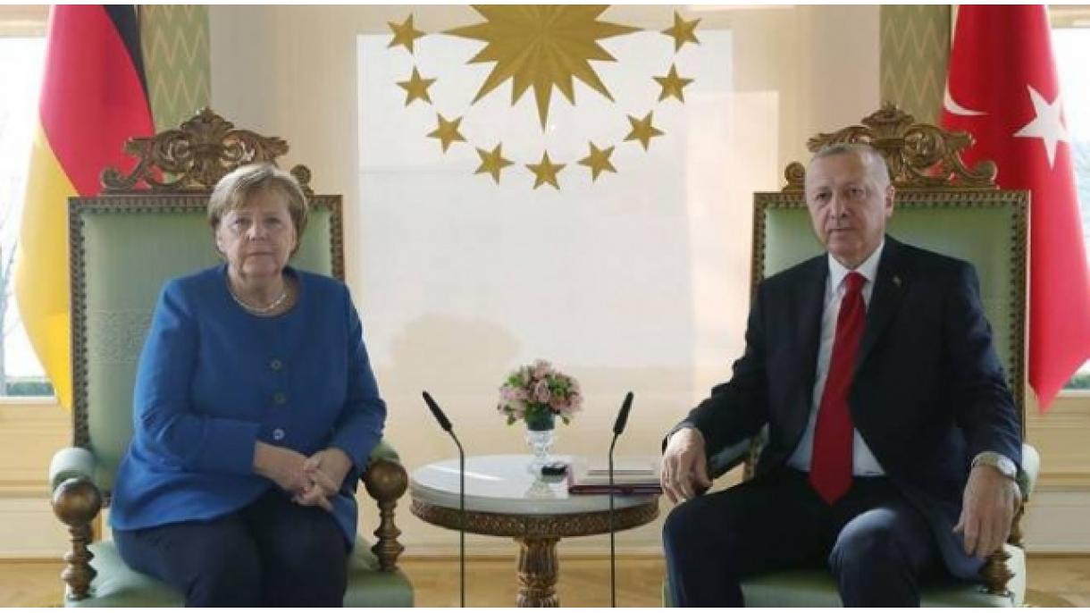 Эрдоган менен Меркель сүйлөштү