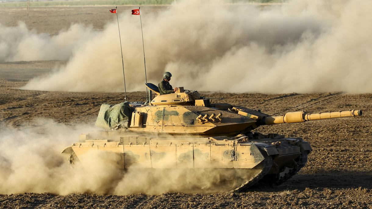 A Habur határátkelő felé tart a török-iraki hadgyakorlat