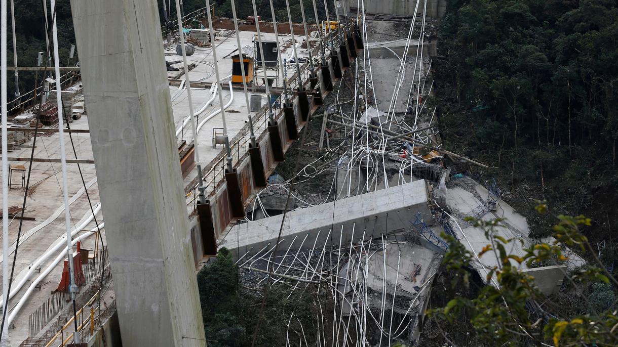کولمبیا: زیر تعمیر پل گر گیا،9 مزدور گر کر ہلاک