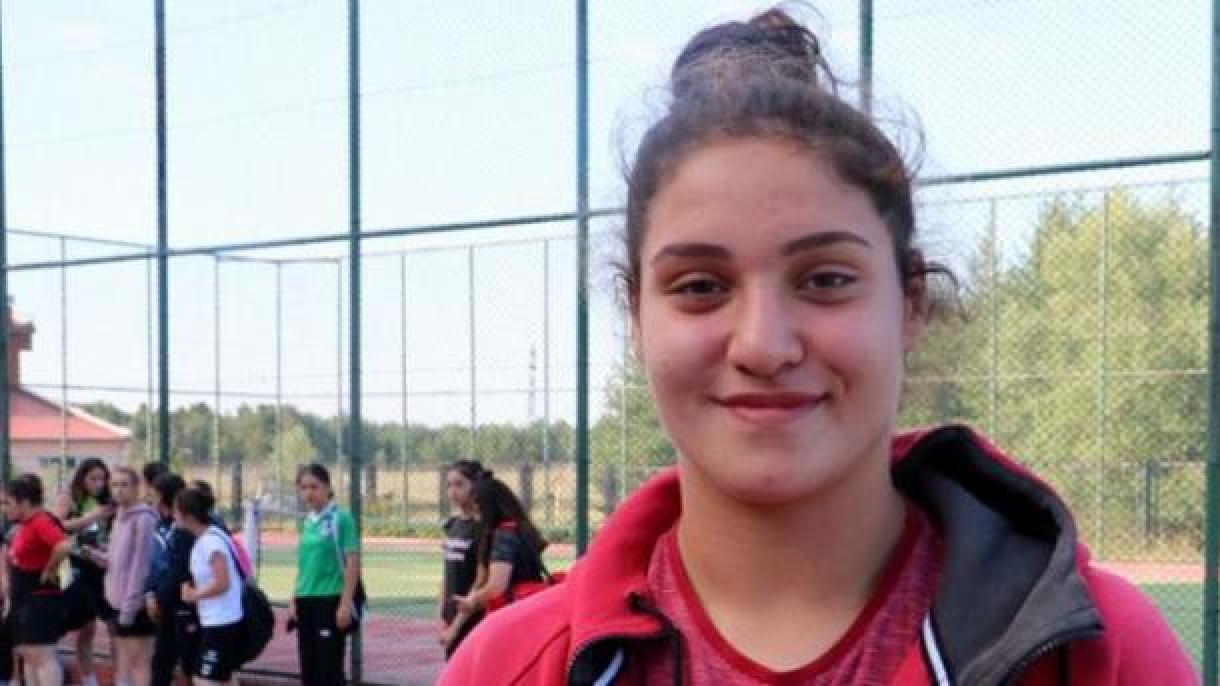 A esportista turca Büşra Işıldar foi campeã europeia
