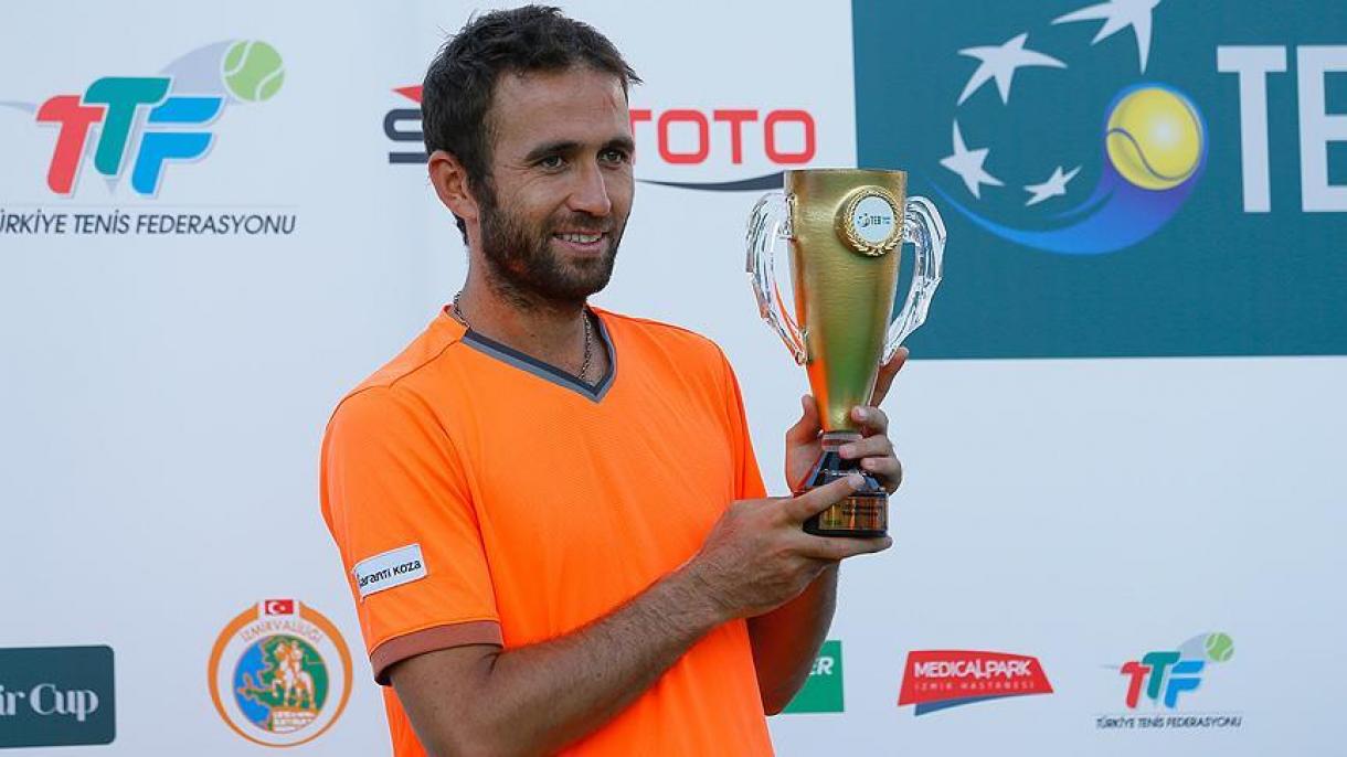 Marsel Ilhan por primera vez obtuvo el campeonato en 9º TEB Izmir Cup