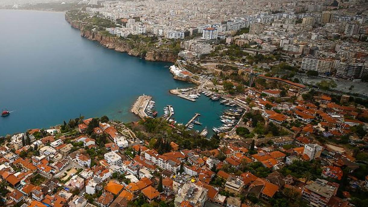ترکی میں غیر ملکی ہر 5 مکانات میں سے ایک ضلع انطالیہ سے خرید رہے ہیں