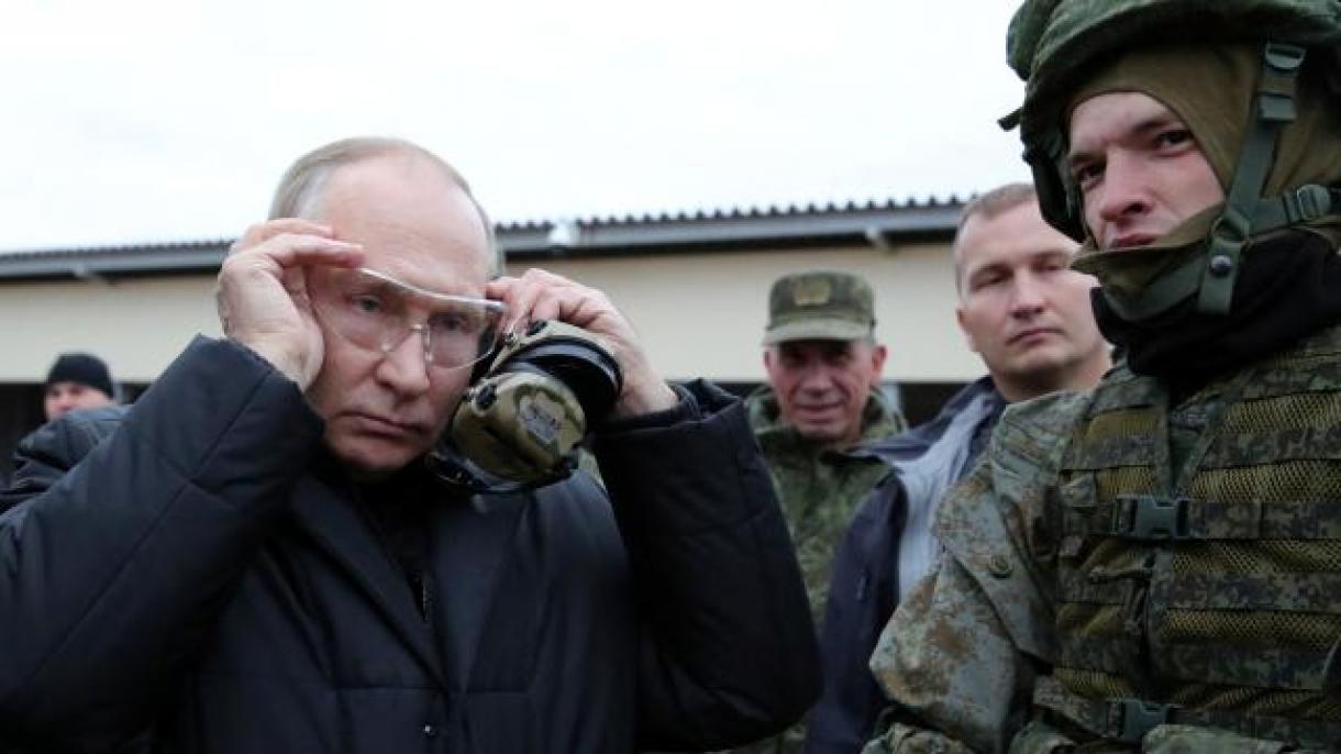 Путин инспектира полигона за подготовка на мобилизирани...