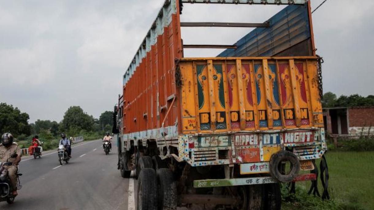 Hindistanda ağır yol qәzası baş verib, 16 nәfәr hәlak olub