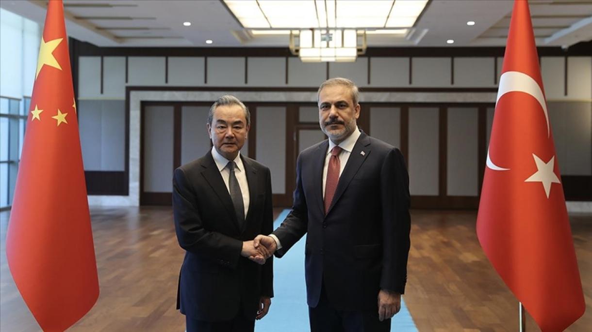 دیدار و گفت‌وگوی وزیران خارجه ترکیه و چین