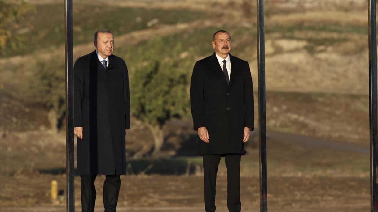 Эрдоганды  Илхам Алиев Зангиландын Агалы айылында расмий азем менен тосуп алды