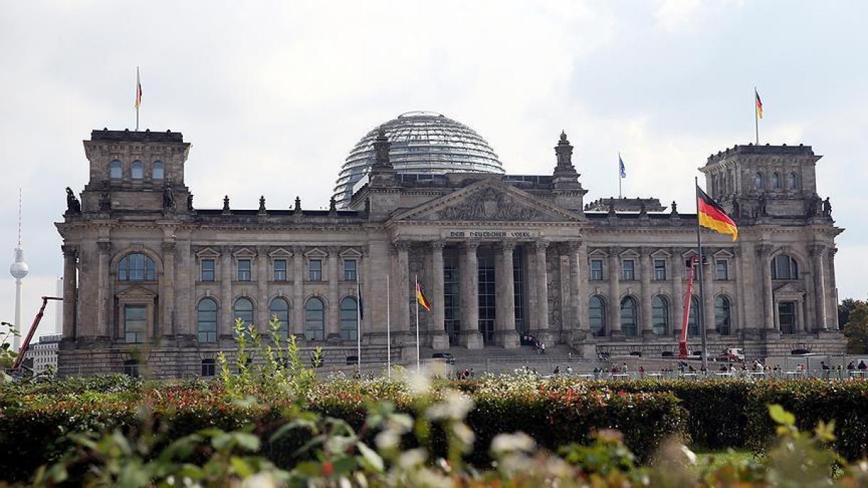 Történelmi csúcson a Bundestag létszáma