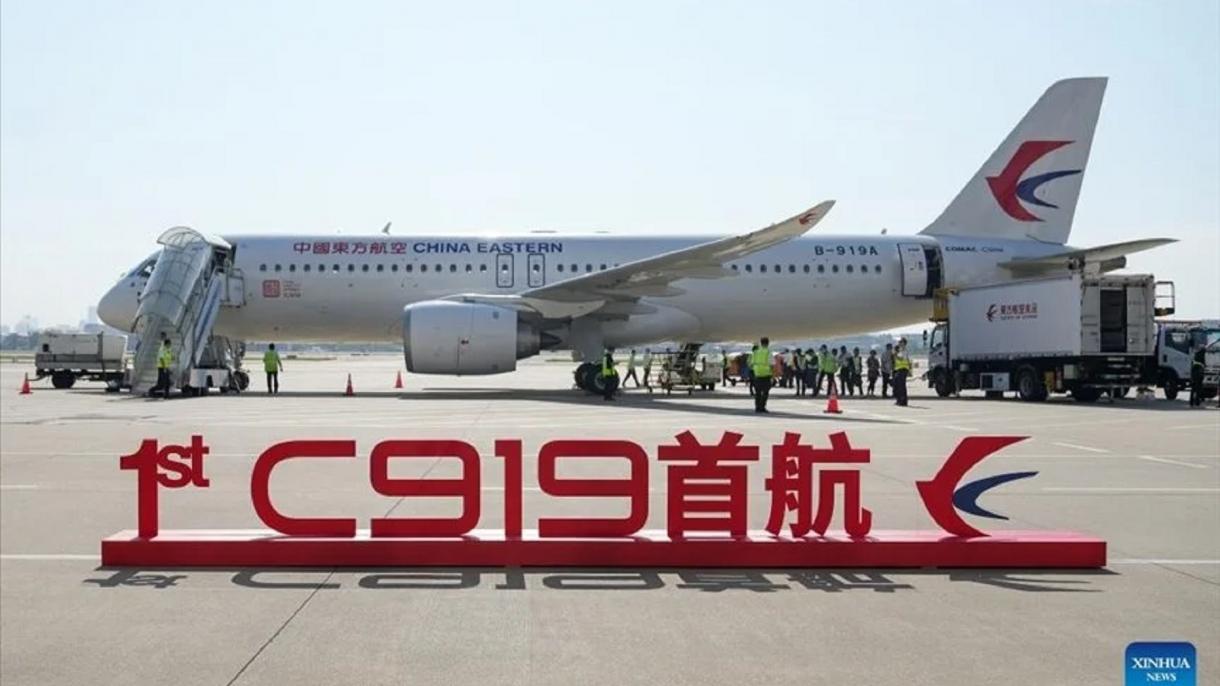 El avión de pasajeros chino C-919 completa su primer vuelo comercial entre Shanghái y Pekín
