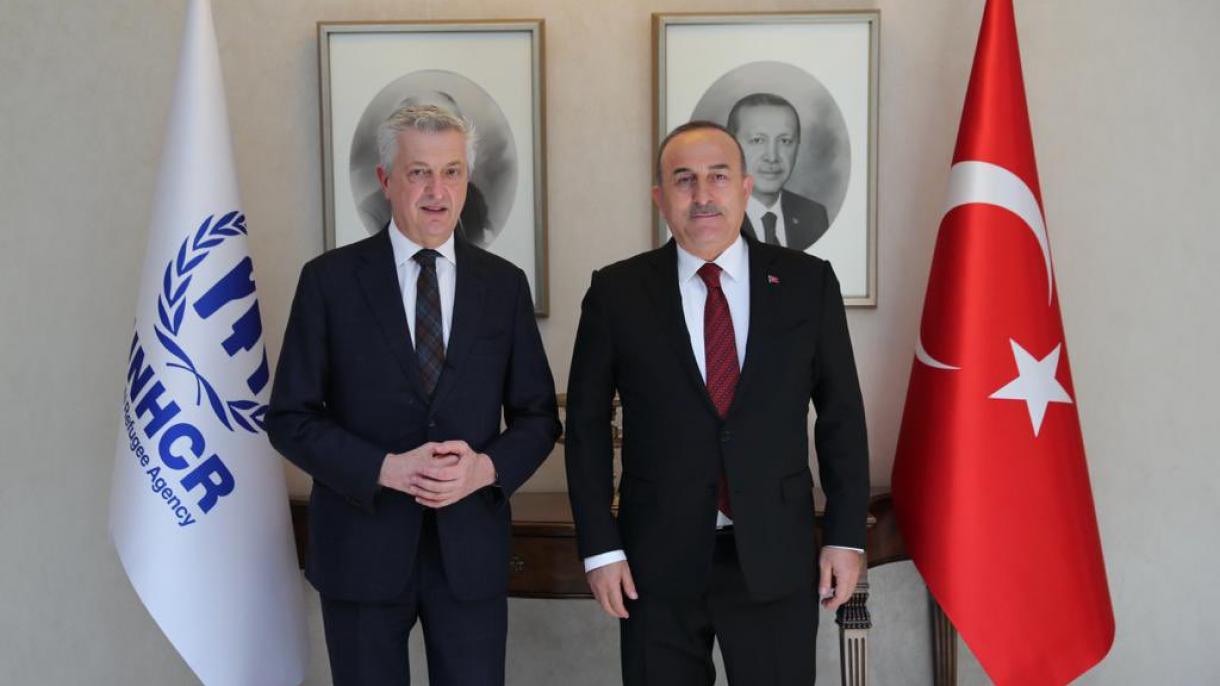Çavuşoğlu hivatalában fogadta az ENSZ menekültügyi főbiztosát