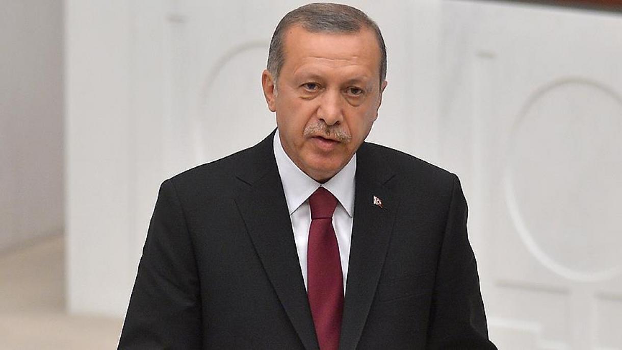 Erdogan letette az államfői esküt