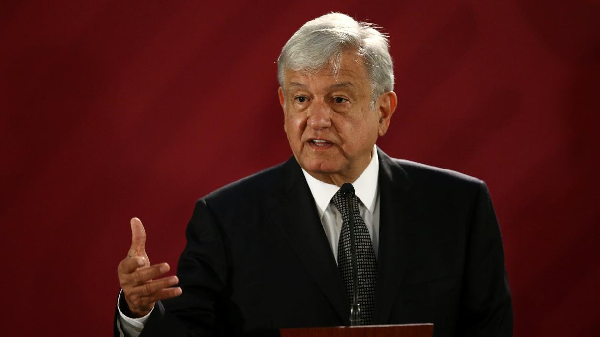 AMLO afirma que resgatar o sistema de saúde do México será "um desafio"